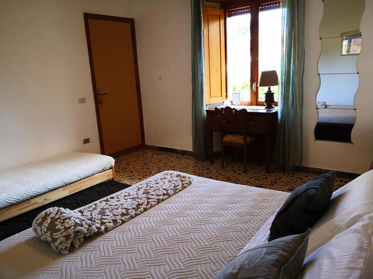 Bed and Breakfast Zia Chiarina San Nicolo Gerrei Italien