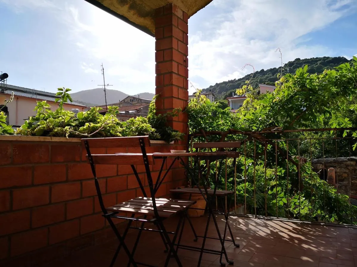 Bed and Breakfast Zia Chiarina San Nicolo Gerrei
